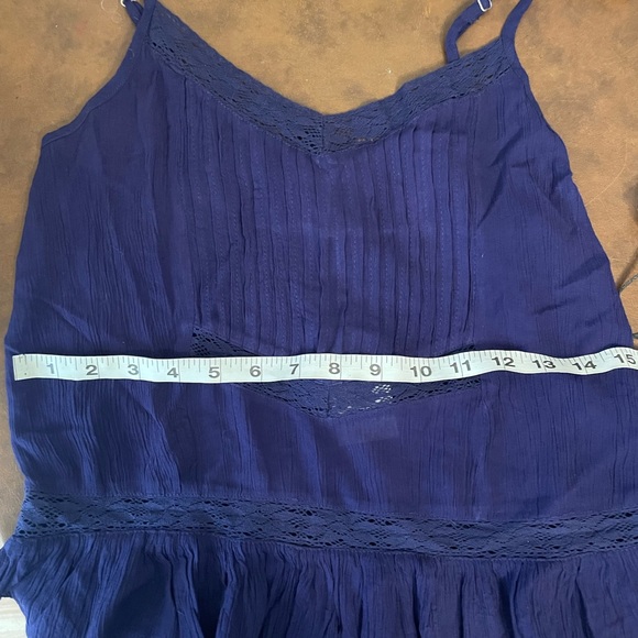 Blue adjustable spaghetti strap top - Picture 4 of 5